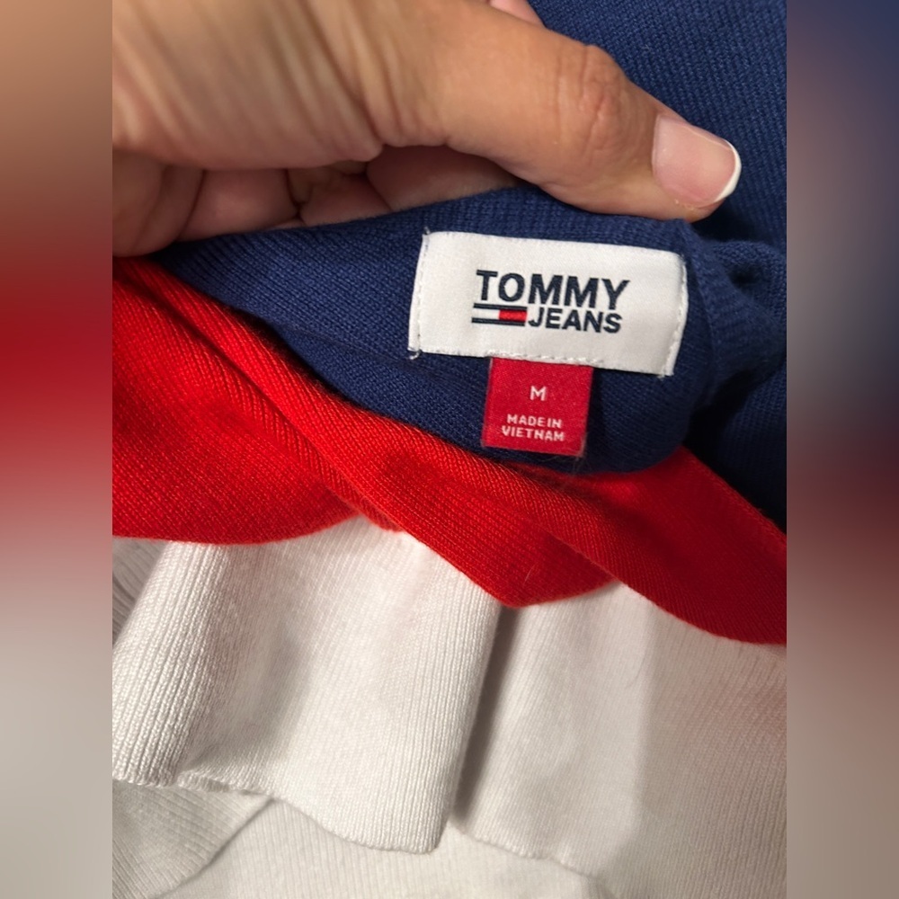 Tommy Hilfiger Adaptive Sleeveless Sweater Size Medium- USA Americana - Picture 6 of 9